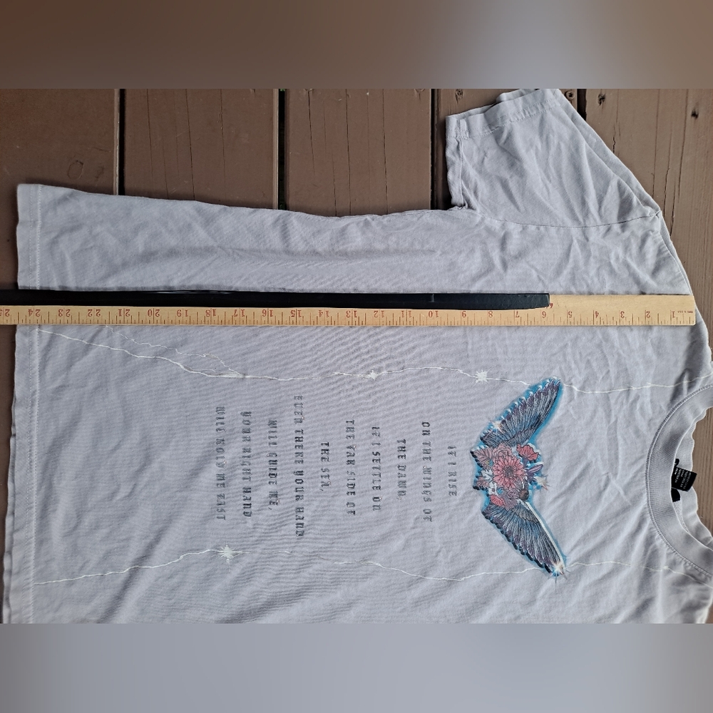 Forever 21 Gray Graphic Short Sleeve Tee - Picture 4 of 5